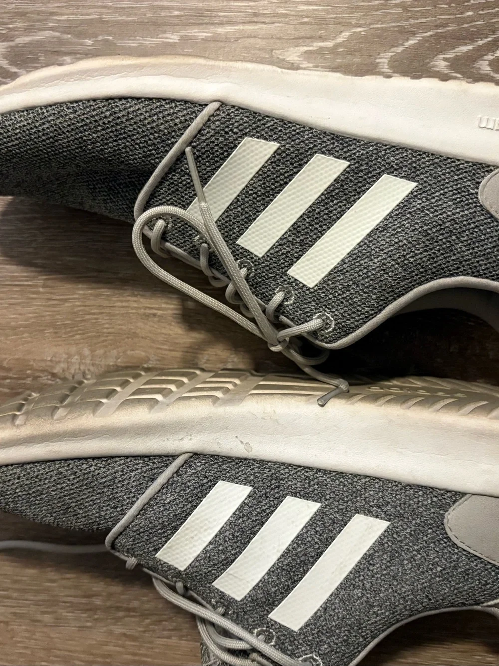 Adidas Cloudfoam size 9.5